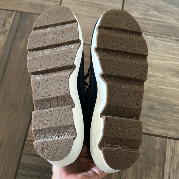 Spyder CAMDEN boots Women’s size 8 - Picture 10 of 10